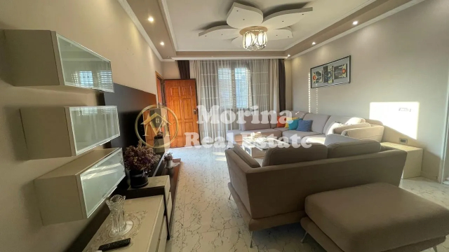 Tirane, jepet me qera apartament 2+1 Kati 3, 120 m² 500 € (Allias)