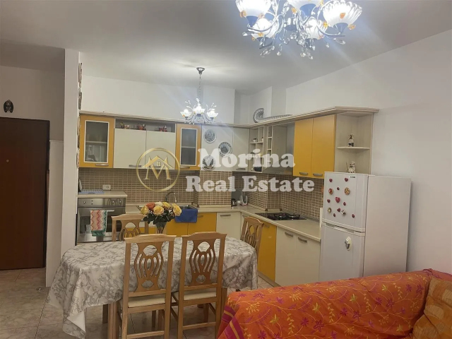 Tirane, jepet me qera apartament 1+1 Kati 6, 70 m² 600 € (Komuna e Parisit)