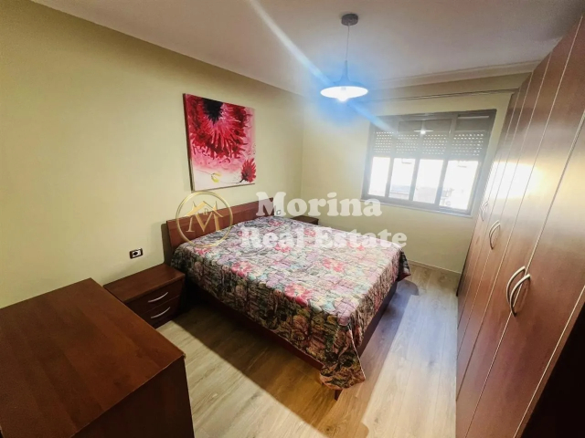 Tirane, jepet me qera apartament 2+1 Kati 4, 90 m² 650 € (Stadiumi Dinamo)