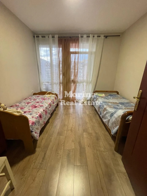 Tirane, jepet me qera apartament 2+1 Kati 3, 100 m² 500 € (Astir)