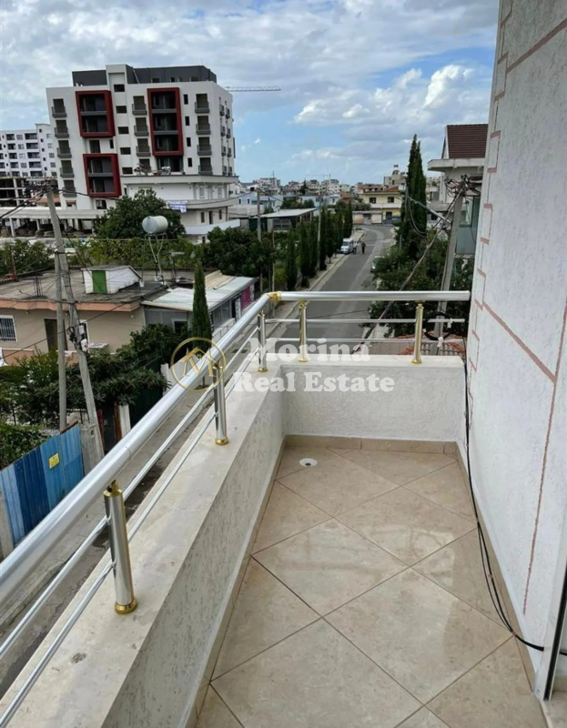 Tirane, jepet me qera apartament 3+1 Kati 3, 130 m² 350 € (Kamez)