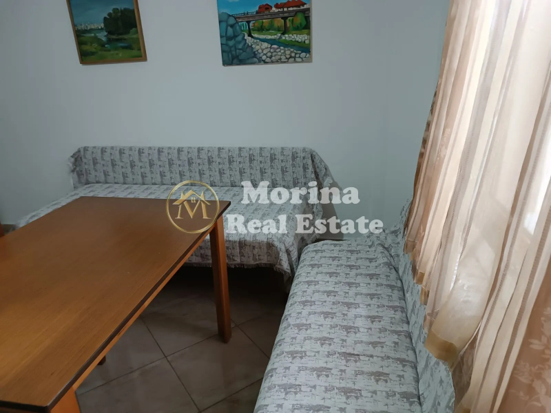 Tirane, jepet me qera shtepi 1+1 Kati 2, 60 m² 300 € (Spitali Amerikan 2)
