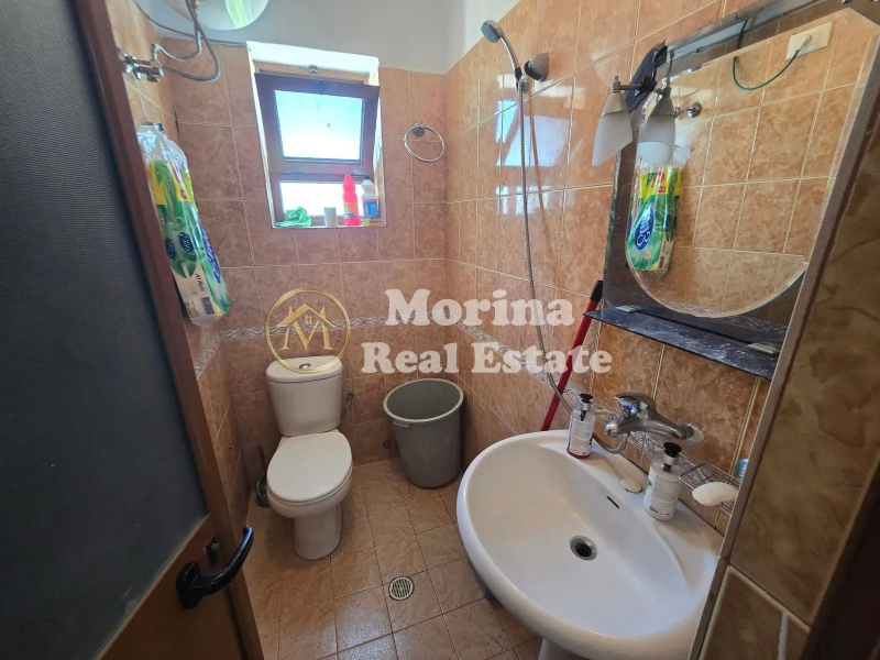 Tirane, jepet me qera apartament 1+1 Kati 3, 60 m² 270 € (Qyteti i Nxenesve)