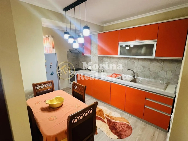 Tirane, jepet me qera apartament 2+1 Kati 4, 90 m² 650 € (Stadiumi Dinamo)