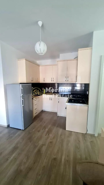 Tirane, jepet me qera apartament 2+1 Kati 4, 100 m² 500 € (Rruga Siri Kodra)