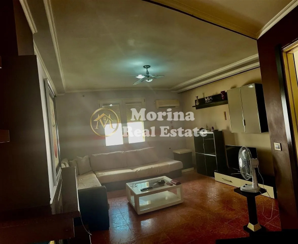 Tirane, jepet me qera shtepi 2 Katshe Kati 2, 180 m² 500 € (Fusha Aviacionit)
