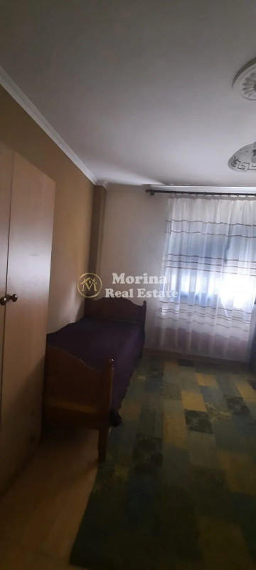 Tirane, jepet me qera shtepi 2+1 Kati 3, 130 m² 500 € (Qyteti Studenti)