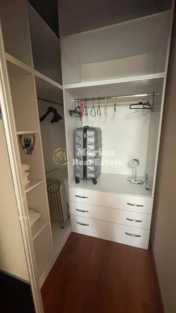 Tirane, jepet me qera apartament 2+1 Kati 3, 120 m² 500 € (Allias)