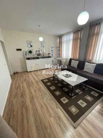Tirane, jepet me qera shtepi 2+1 Kati 3, 120 m² 400 € (Allias)