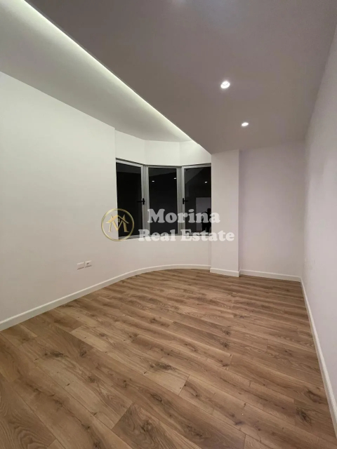 Tirane, shitet apartament 2+1 Kati 10, 101 m² 212.000 € (Rruga e Kavajes)