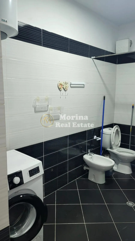 Tirane, jepet me qera apartament 1+1 Kati 4, 70 m² 500 € (Yzberisht)