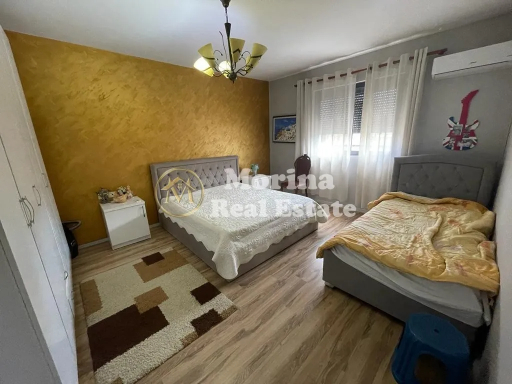 Tirane, jepet me qera shtepi 2+1 Kati 3, 120 m² 400 € (Allias)
