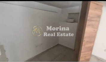 Tirane, jepet me qera ambjent biznesi Kati 1, 35 m² 400 € (Ish Ekspozita)