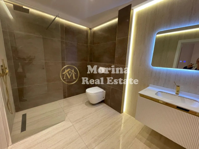 Tirane, shitet apartament 2+1 Kati 10, 101 m² 212.000 € (Rruga e Kavajes)