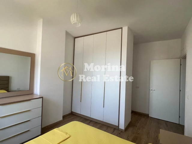 Tirane, jepet me qera apartament 2+1 Kati 3, 100 m² 550 € (Fiori Di Bosko)