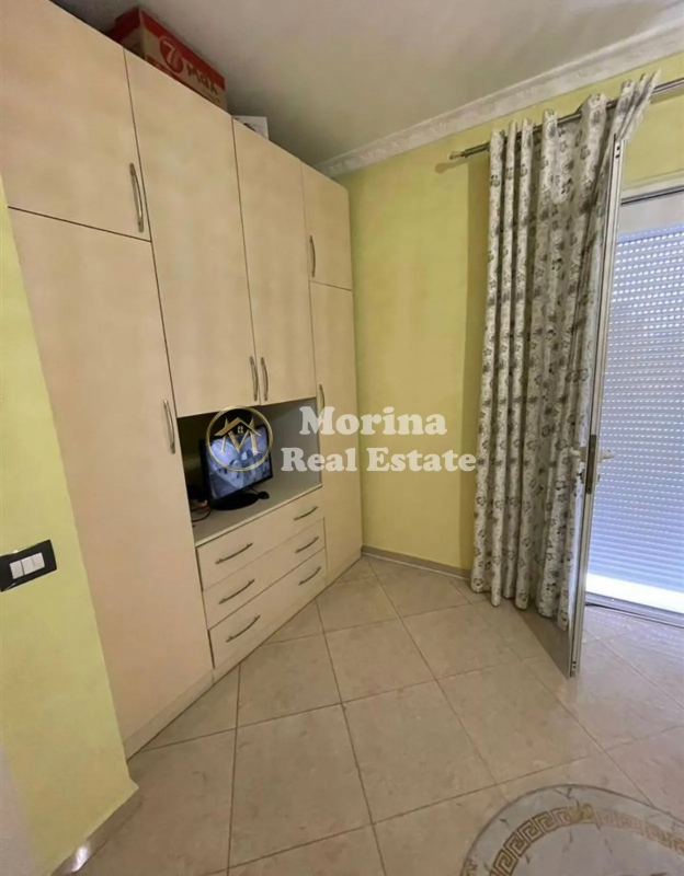 Tirane, jepet me qera apartament 3+1 Kati 3, 130 m² 350 € (Kamez)