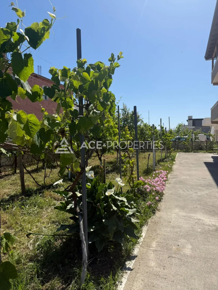 Durres, jepet me qera apartament 2+1 Kati 2, 120 m² 350 € (Ish Kenete)