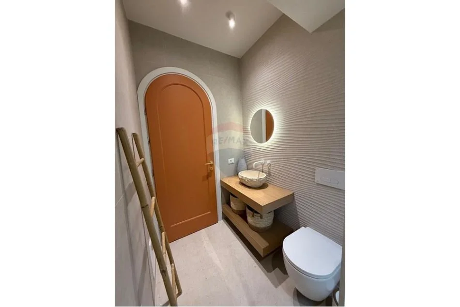 Tirane, jepet me qera apartament 2+1+Ballkon Kati 2, 65 m² 1.000 € (Jepet me qira apartament 2+1 luksoz – Myslym Shyri)