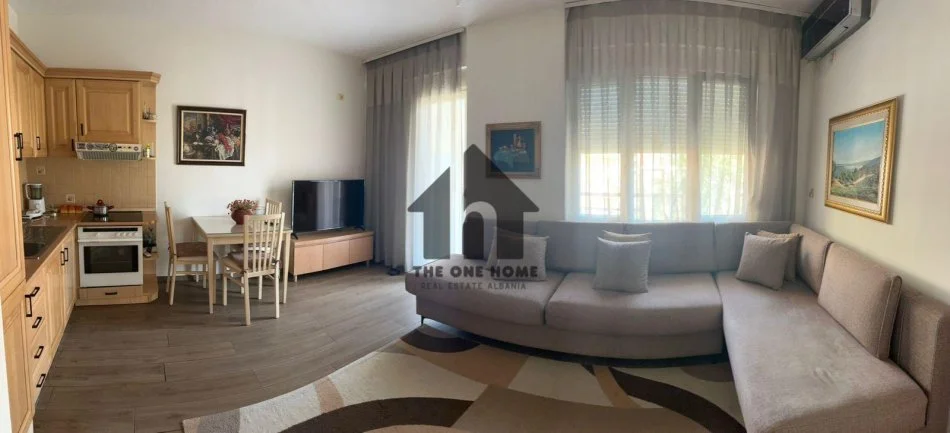 Tirane, jepet me qera apartament 2+1+Ballkon Kati 5, 105 m² 750 € (Myslym Shyre)