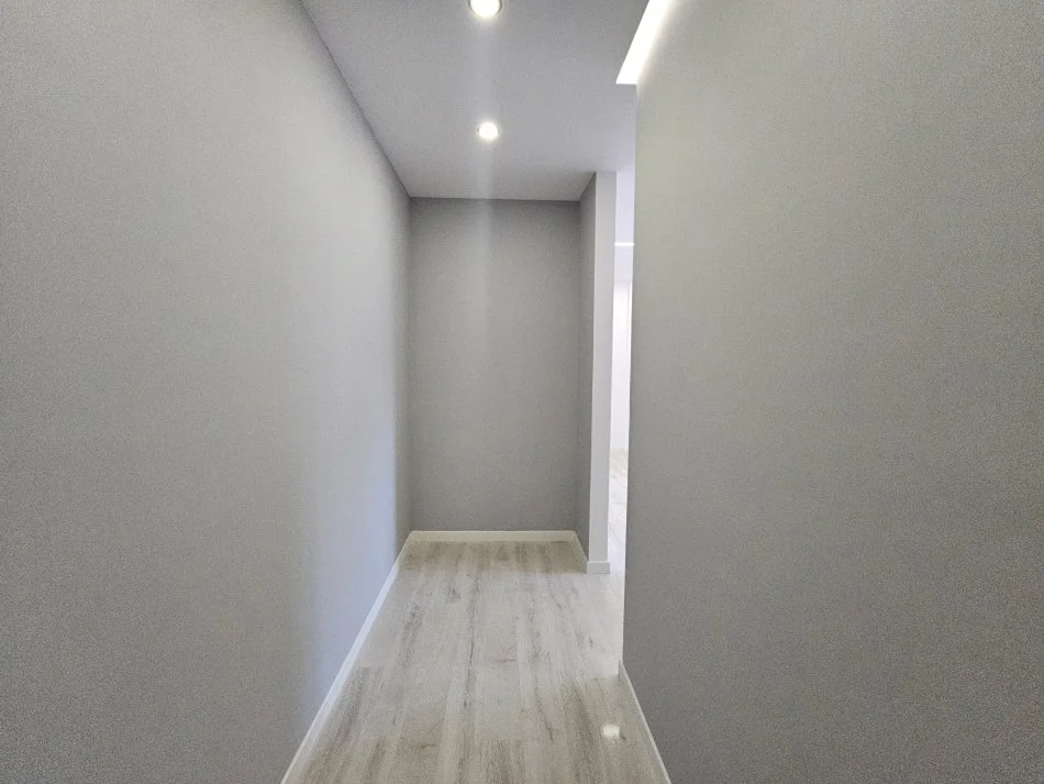 Tirane, shitet apartament 2+1 Kati 5, 92 m² 240.000 € (Fillimi i Bulevardit te Ri)