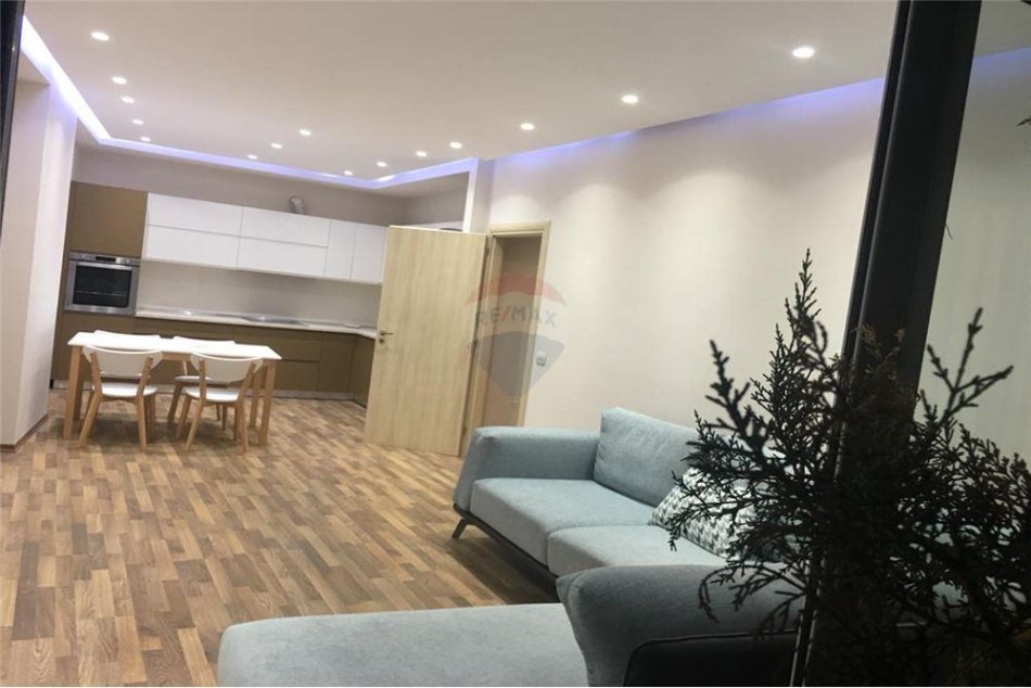 Tirane, jepet me qera apartament 2+1 Kati 5, 114 m² 600 € (&quot; Aleksandri i Madh &quot; ASTIR)