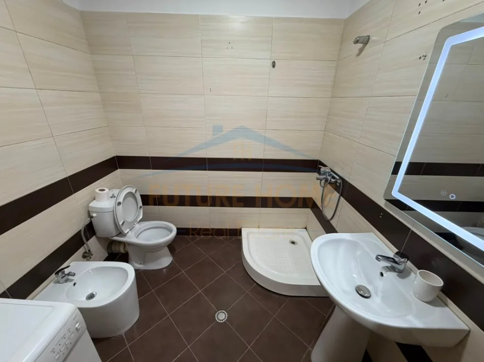 Tirane, shitet apartament 2+1+2 Kati 3, 101 m² 159.000 € (YZBERISHT , Prane NELA 6)