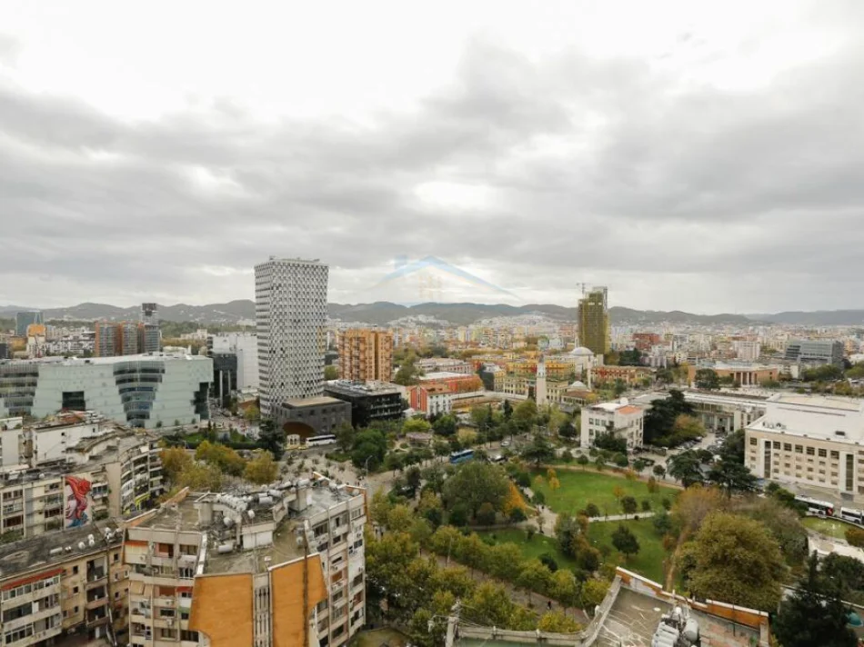 Tirane, jepet me qera apartament 3+1+2 Kati 16, 157 m² 1.500 € (QENDER , 9-Kateshet)