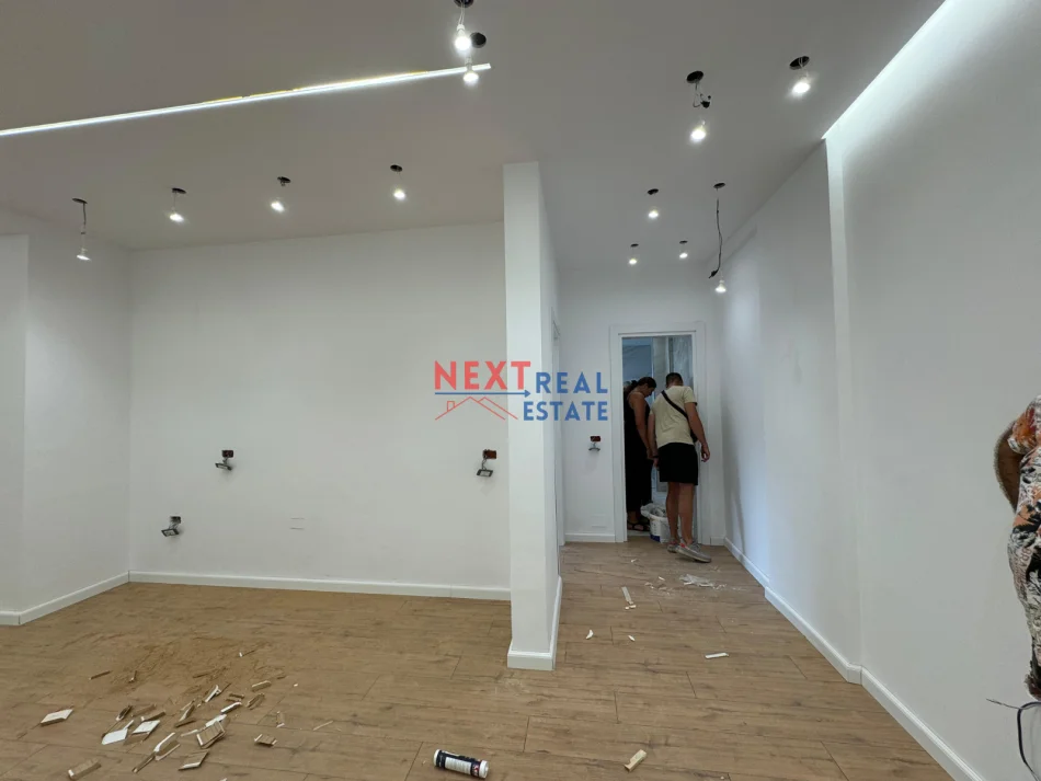 REZERVO PRONEN VETEM ME 500€! Vlore, shitet apartament 1+1+Ballkon , 82 m² 145.000 € (LUNGOMARE)