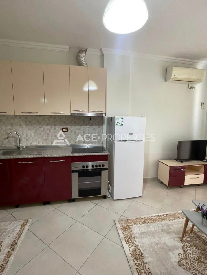 Durres, jepet me qera apartament 2+1+Ballkon Kati 9, 550 € (Plazh, Durres)