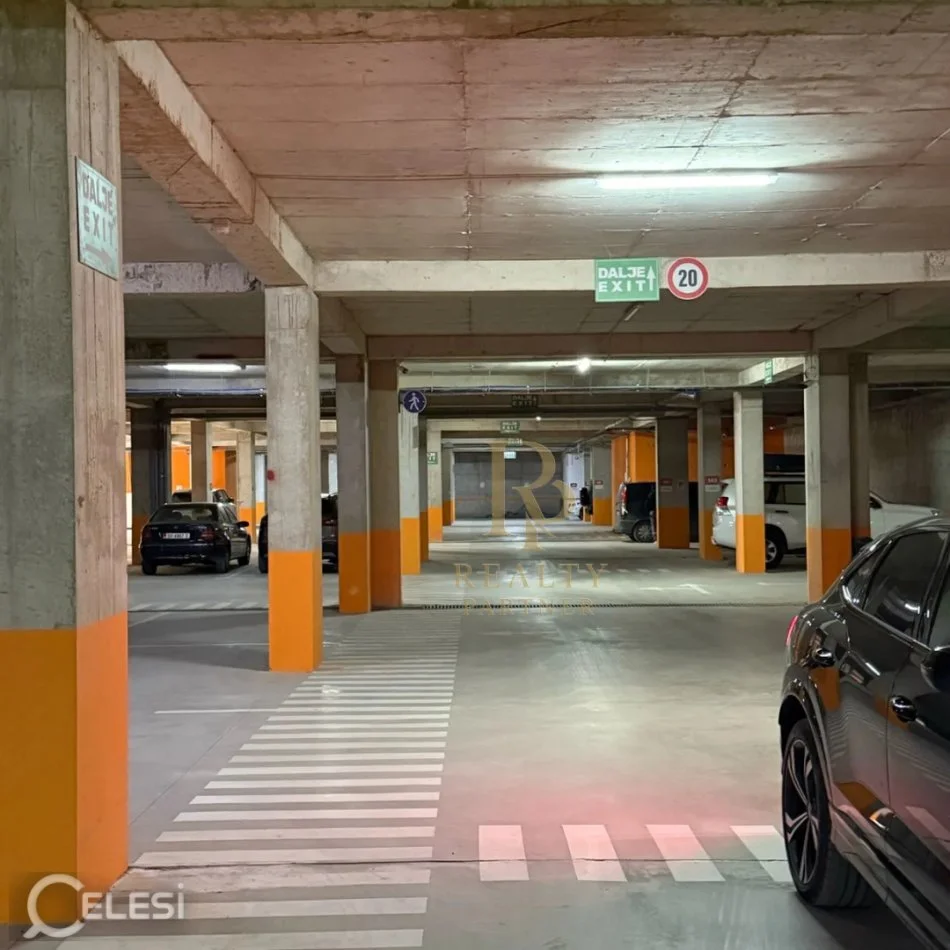 Tirane, shitet apartament 1+1+Ballkon Kati -2, 1 m² 35.000 € (Square 21)