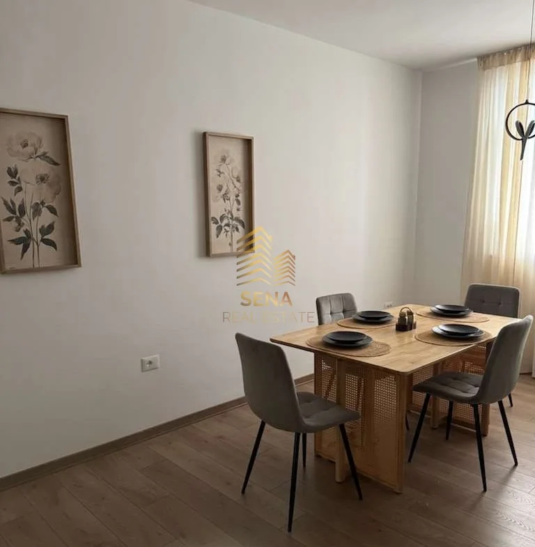 Tirane, jepet me qera apartament 2+1+Ballkon Kati 2, 90 m² 950 € (Rruga Durresit)