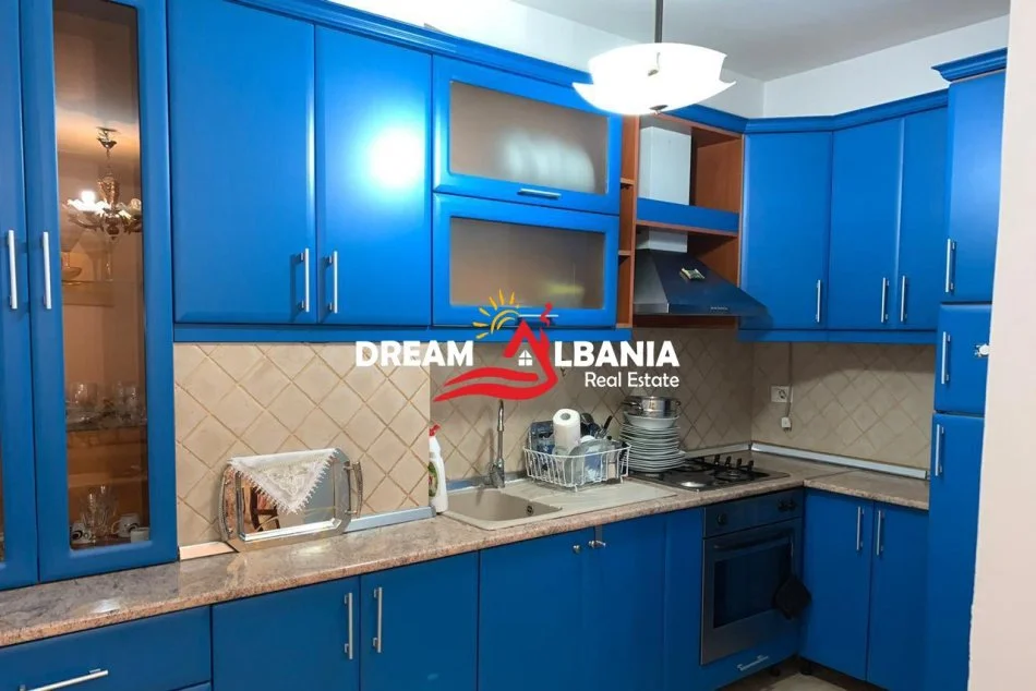 Tirane, shitet apartament 1+1 , 79 m² 165.000 € (Ish Stacioni Trenit)
