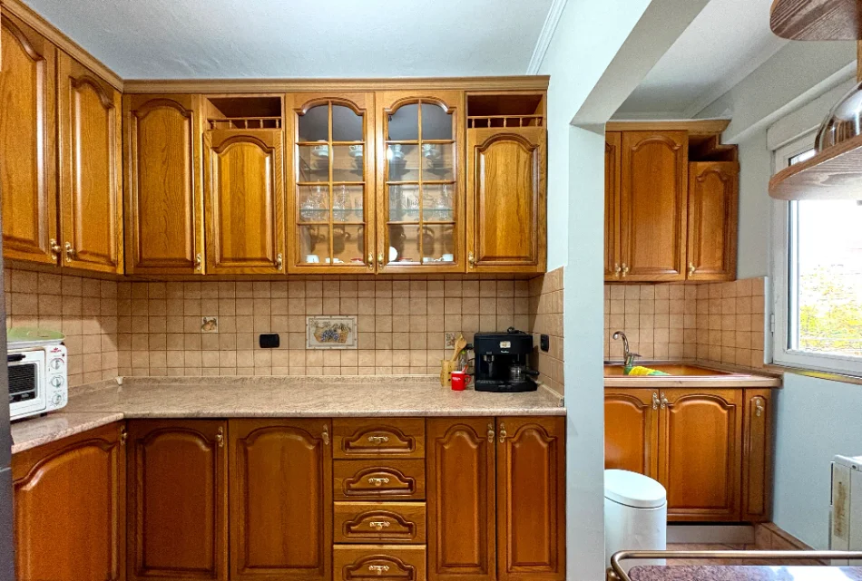 Tirane, jepet me qera apartament 1+1+Ballkon Kati 2, 70 m² 450 € (Pandi dardha)