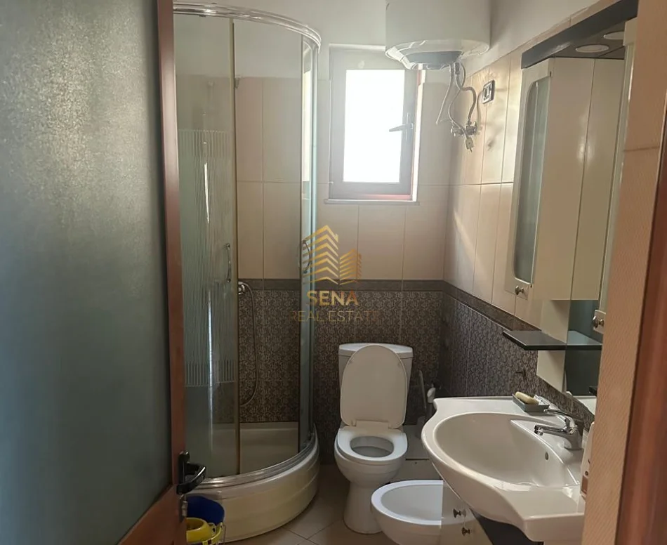 Tirane, jepet me qera apartament 2+1 Kati 2, 90 m² 380 € (Astir)