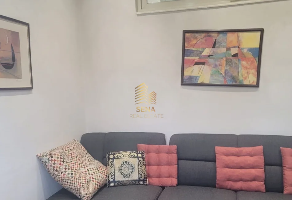 Tirane, jepet me qera apartament 1+1 Kati 1, 62 m² 600 € (Qender)