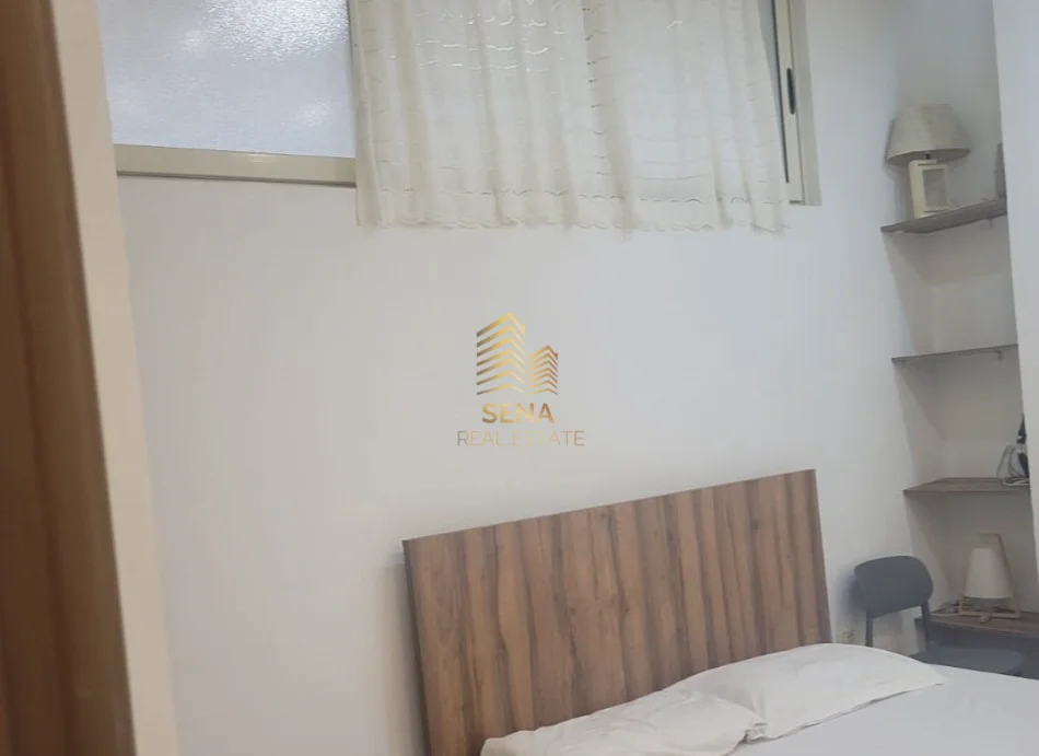 Tirane, jepet me qera apartament 1+1 Kati 1, 62 m² 600 € (Qender)
