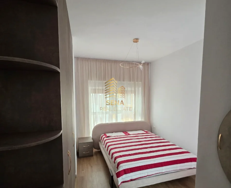 Tirane, jepet me qera apartament 2+1 Kati 8, 75 m² 500 € (Ali demi)