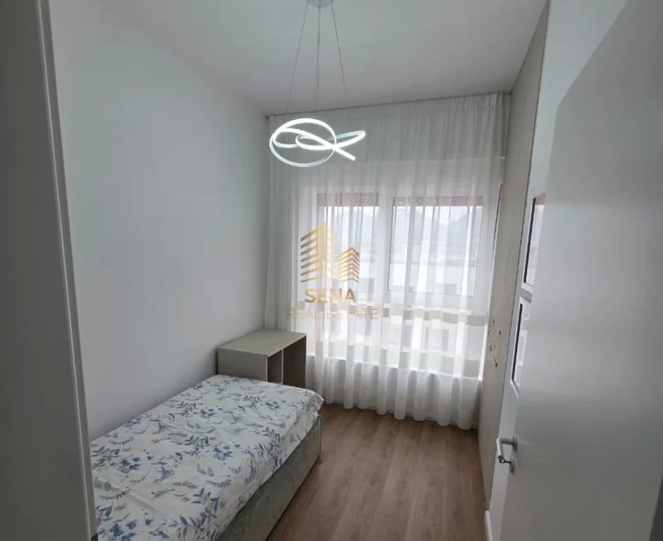 Tirane, jepet me qera apartament 2+1 Kati 8, 75 m² 500 € (Ali demi)