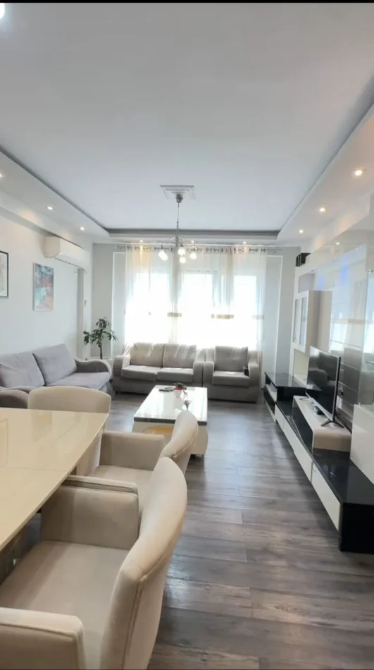 Tirane, shitet apartament 2+1+Ballkon Kati 6, 93 m² 258.000 € (KOPESHTI ZOOLOGJIK)