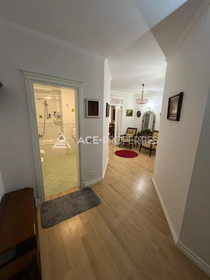 Durres, jepet me qera apartament 2+1+Aneks+Ballkon Kati 7, 229 m² 1.000 € (durres vollga)