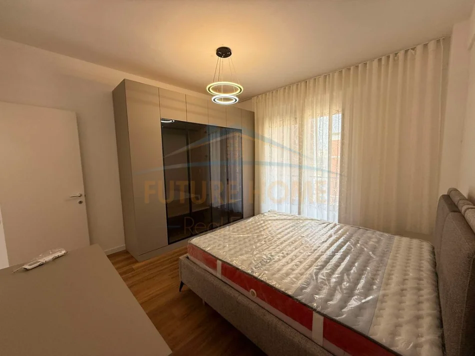 Tirane, jepet me qera apartament 2+1+2 Kati 5, 105 m² 750 € (OASIS RESIDENCE , Unaza e Re)