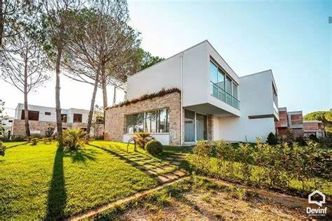 Gjiri Lalezit | Hamallaj, shitet apartament 2+1+Ballkon Kati 3, 106 m² 332.640 € (San Pietro)