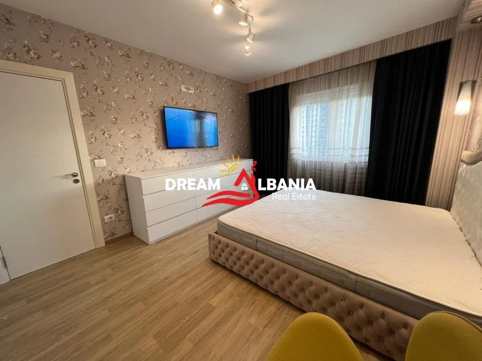 Tirane, shitet apartament 2+1 , 120 m² 220.000 € (astir)