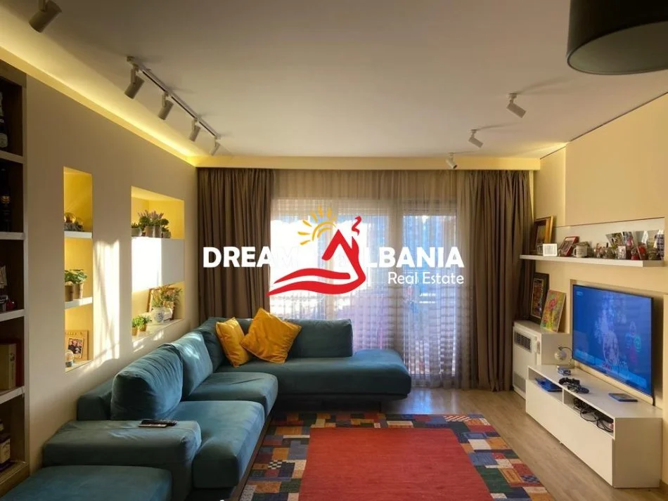 Tirane, shitet apartament 2+1 , 120 m² 220.000 € (astir)