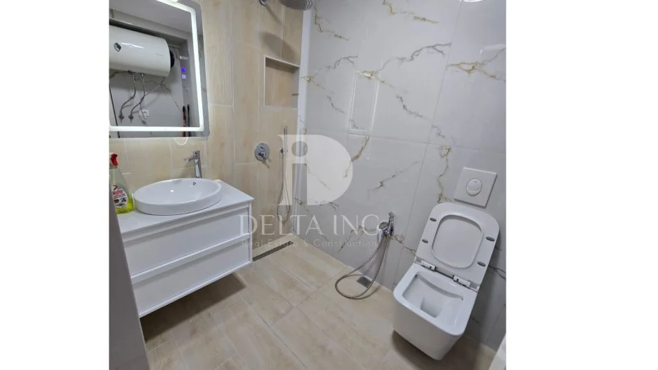 Tirane, shitet apartament 2+1+Aneks+Ballkon Kati 3, 71 m² 160.000 € (Ambasada Amerikane)