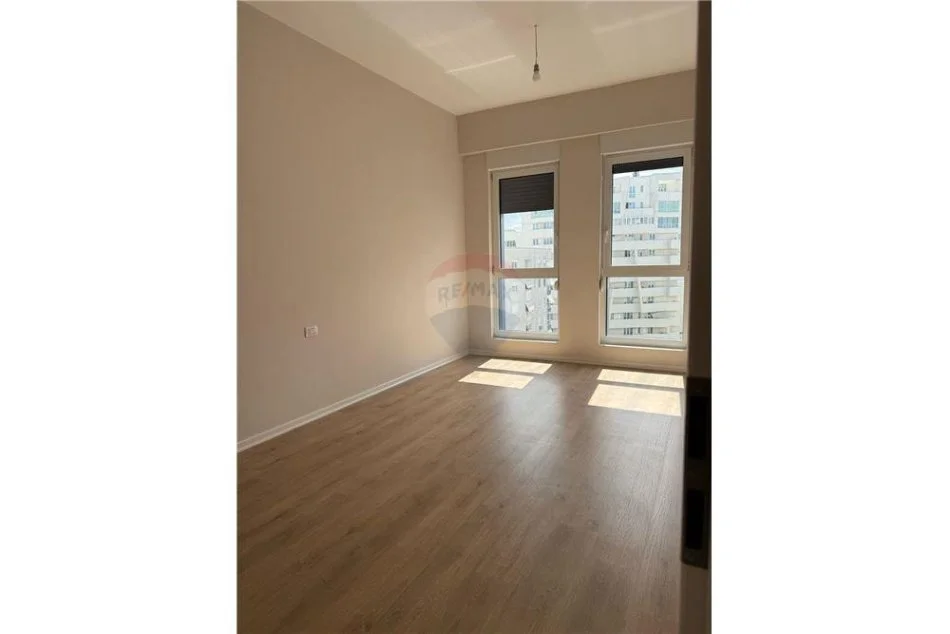 Tirane, shitet apartament 2+1+Aneks+Ballkon Kati 4, 91 m² 190.000 € (21 Dhjetori)