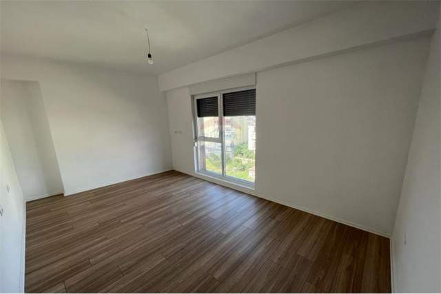 Tirane, jepet me qera apartament 2+1 Kati 4, 102 m² 350 Euro (Jordan Misja)