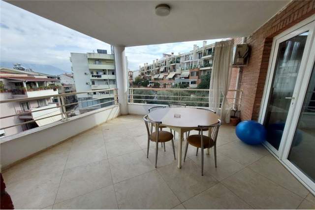 Tirane, jepet me qera apartament 3+1+BLK Kati 3, 181 m² 600 Euro (Kodra e Diellit)