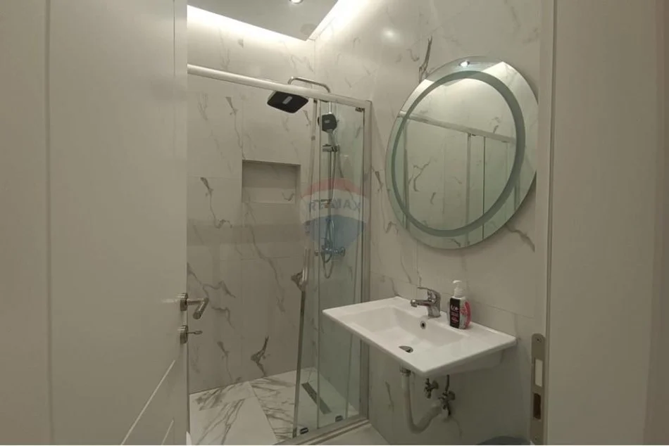 Tirane, jepet me qera apartament 3+1+Aneks+Ballkon Kati 3, 101 m² 850 € (Don Bosko)