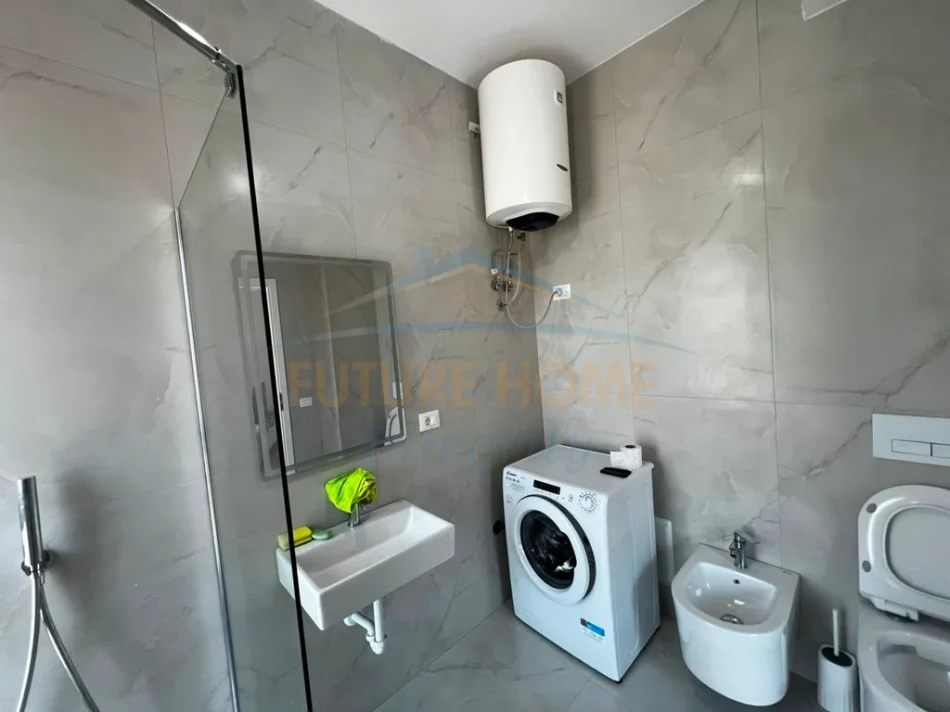 Tirane, jepet me qera apartament 1+1 Kati 2, 53 m² 400 € (FRESK , Residenca OXA)